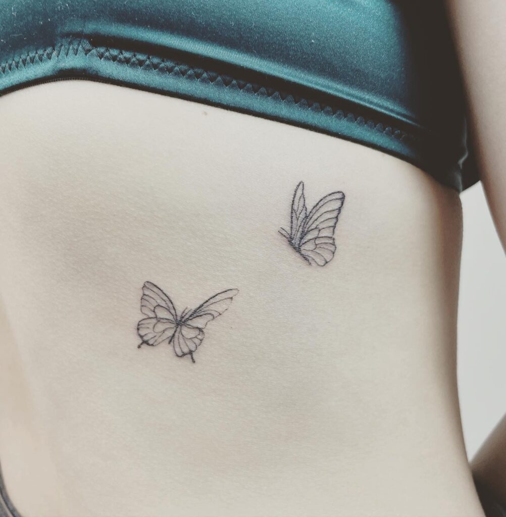 finelines tattoo expert Zürich altststetten minimalistic mini tattoo butterfly schmetterling