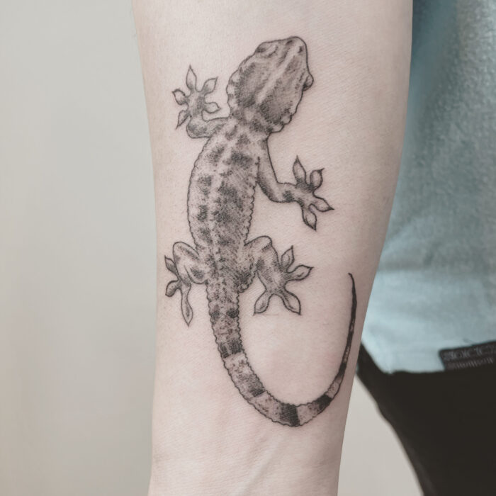 gecko tattoo microrealism zürich