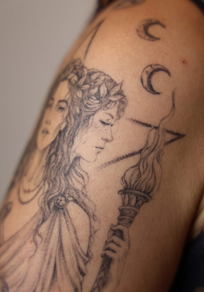 healed tattoo of goddess hecate, witchkraft tattoo, fineline tattoo zürich